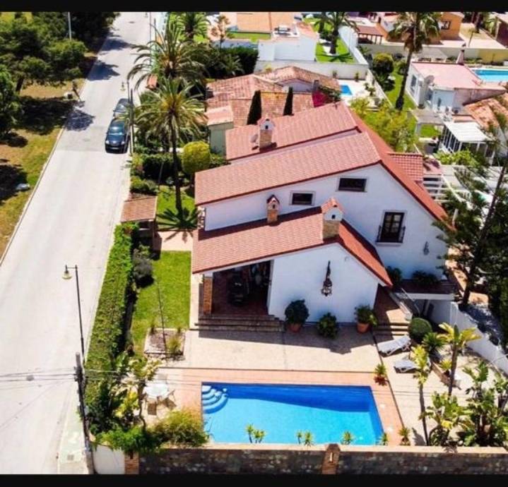 Villa for sale in Torrevieja