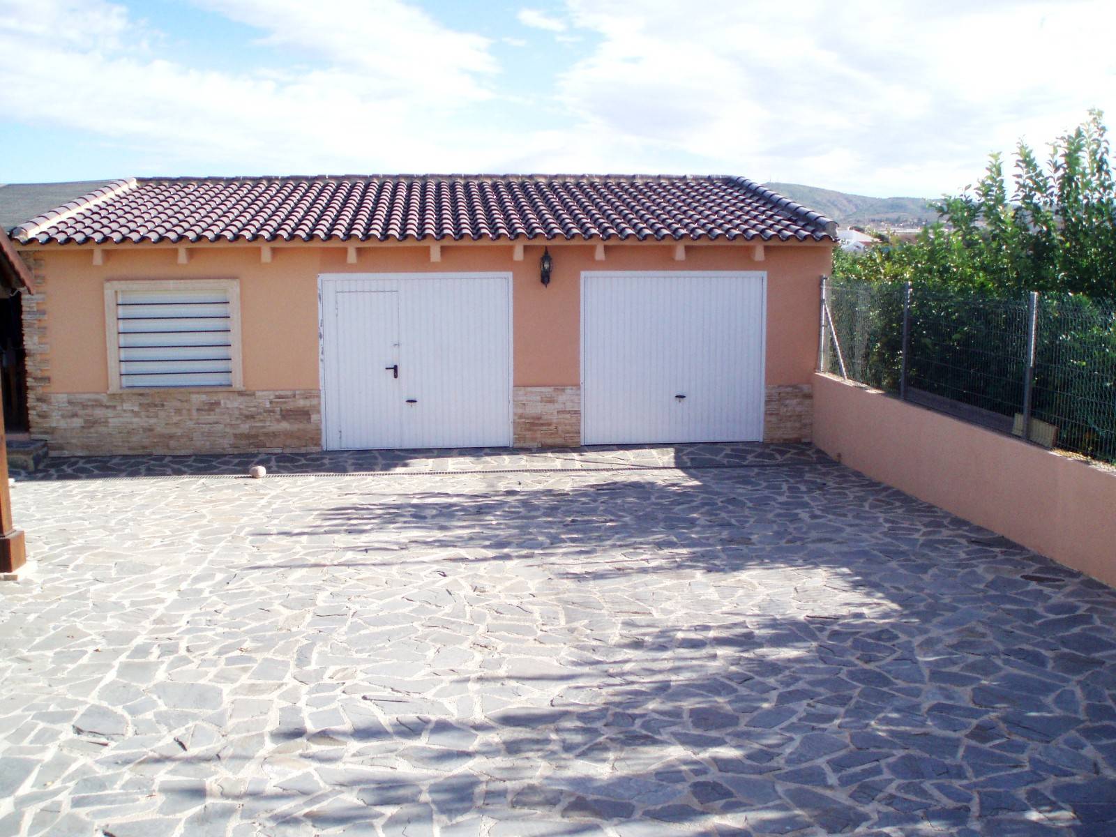 Villa for sale in Orihuela