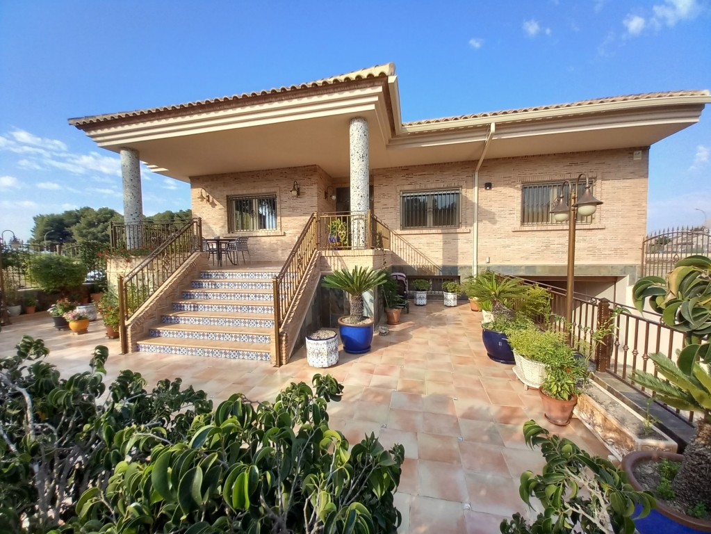 Villa en venta en Rafal