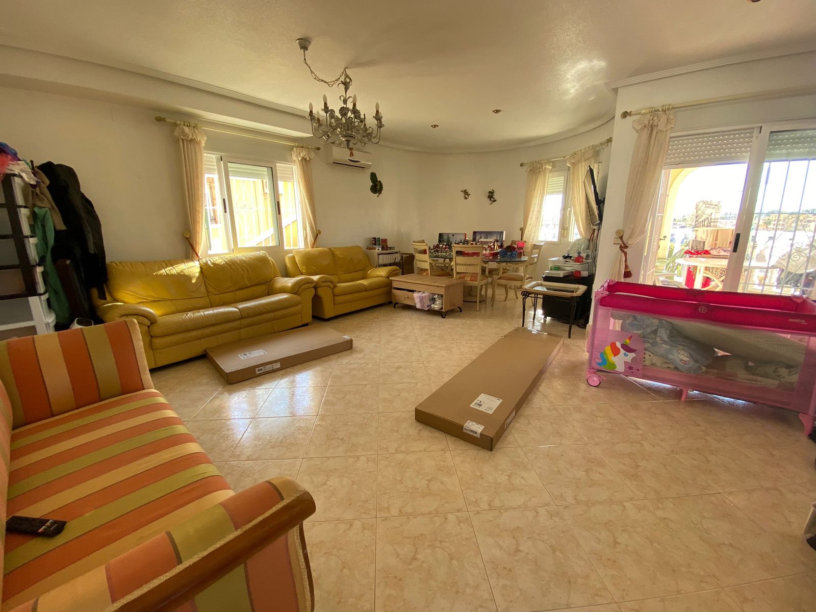 Villa en venta en Orihuela Costa