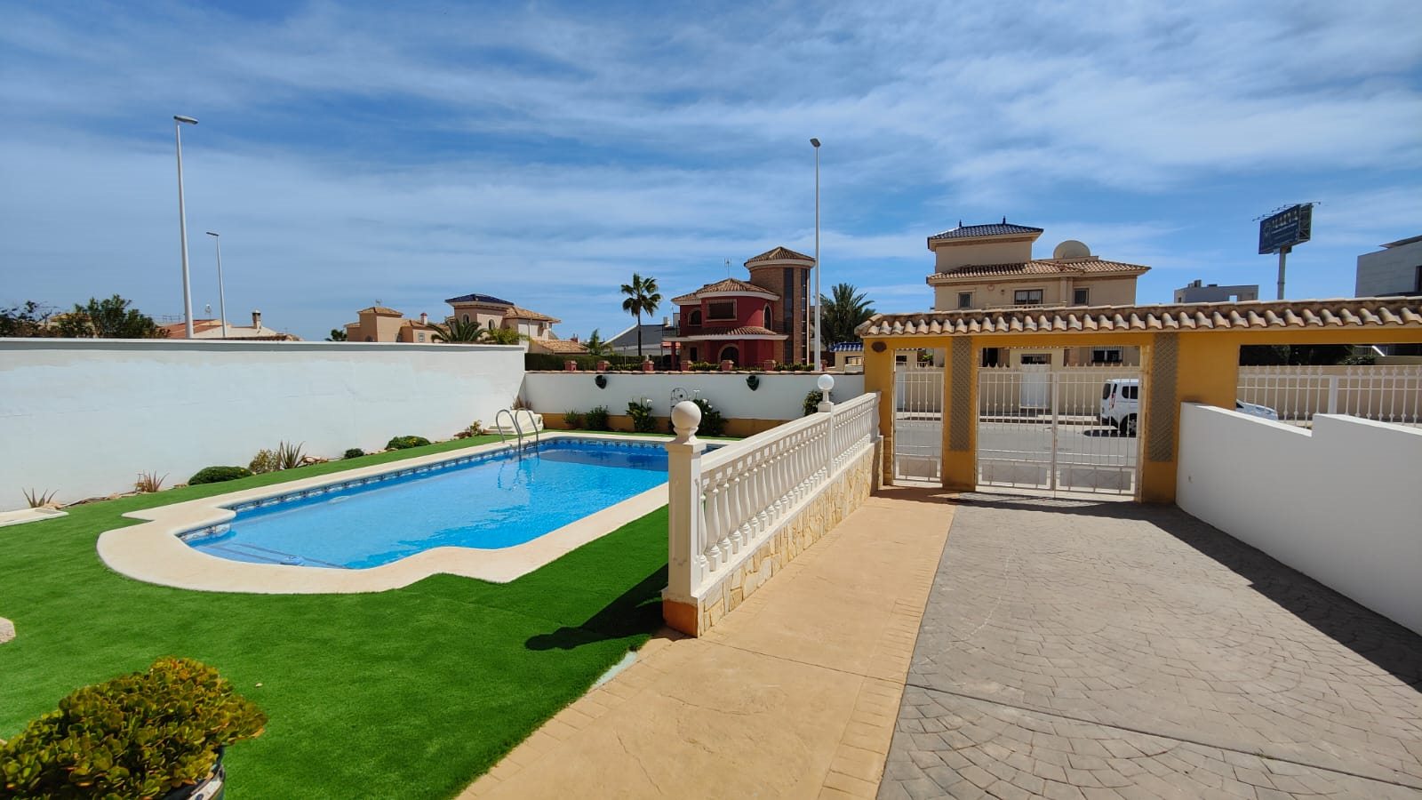 Vila v prodeji in Orihuela Costa