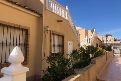 Bungalow for sale in San Miguel de Salinas