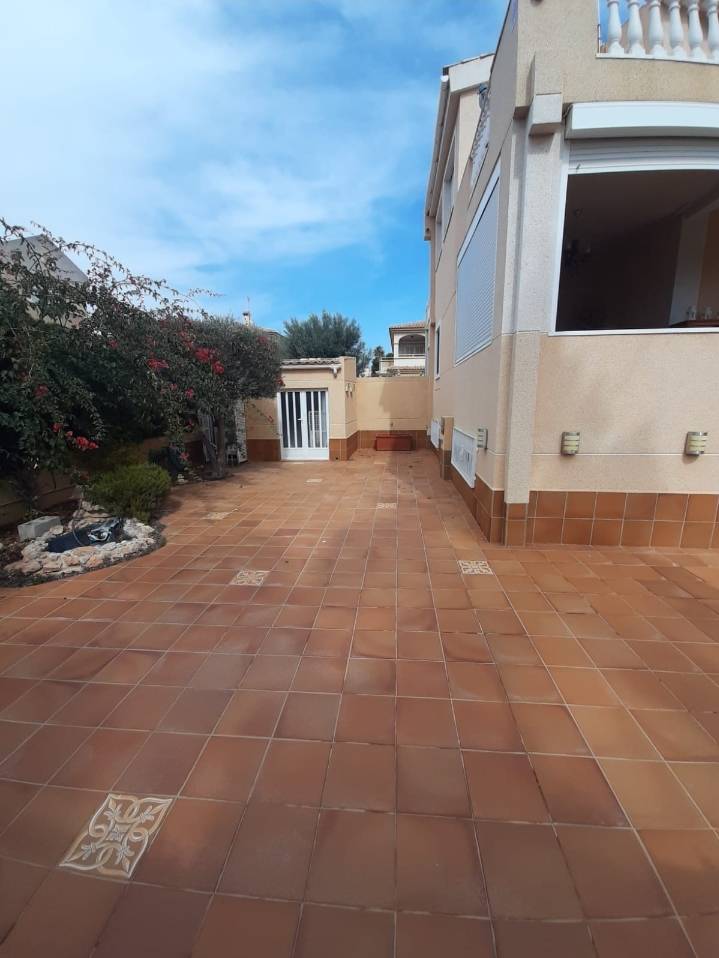 Duplex for sale in Torrevieja