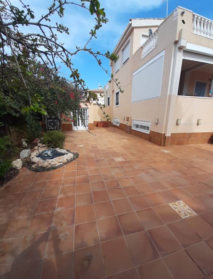 Duplex for sale in Torrevieja