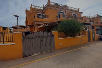 Duplex for sale in Torrevieja