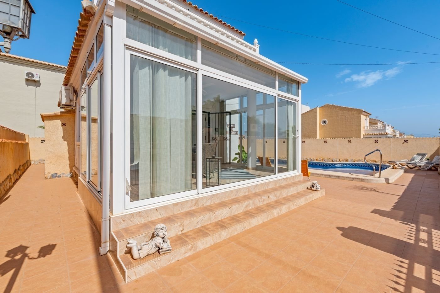 Villa en venta en Orihuela Costa