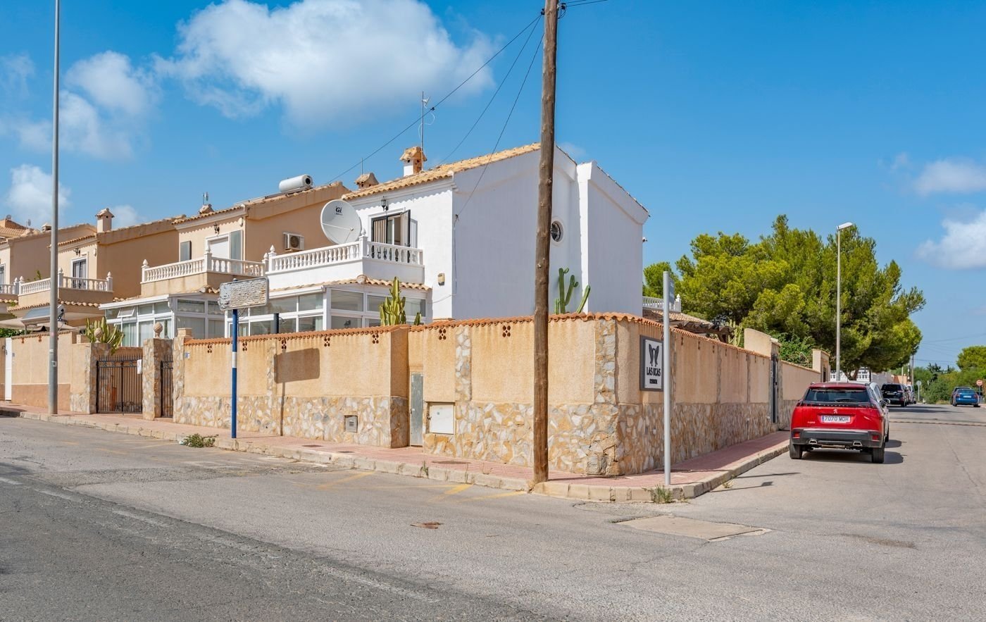 Villa en venta en Orihuela Costa