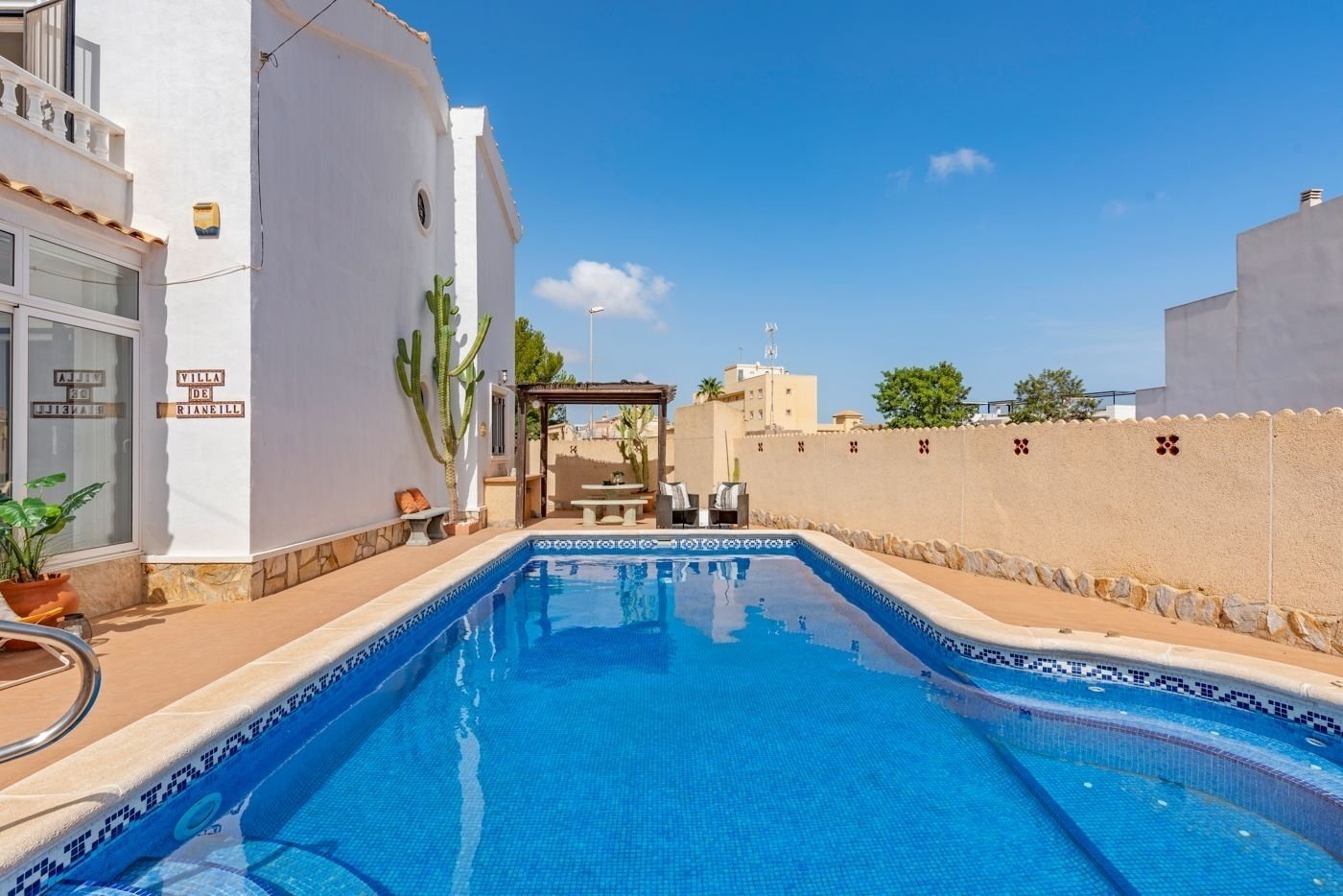 Villa en venta en Orihuela Costa