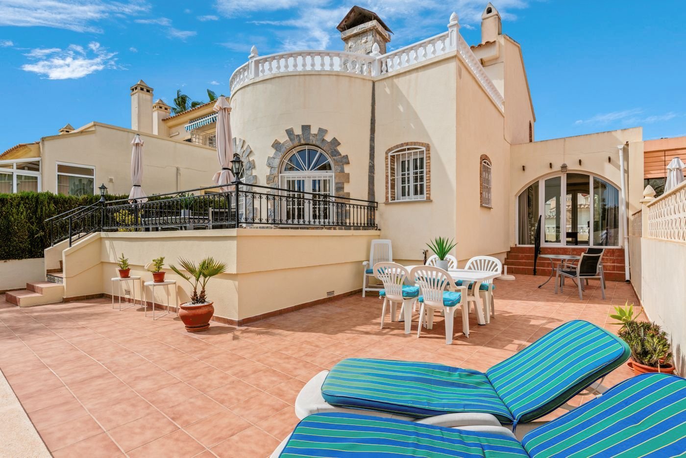 Villa for sale in Orihuela Costa