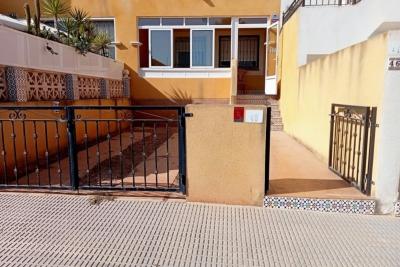 Bungalow en venta en Los Montesinos