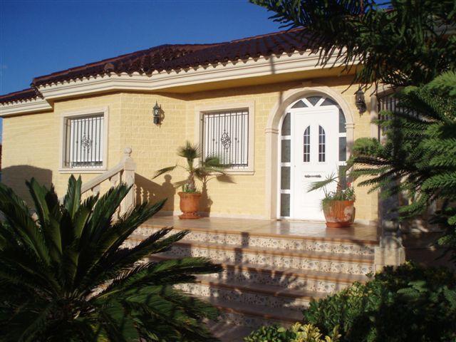 Casa en venda in Orihuela