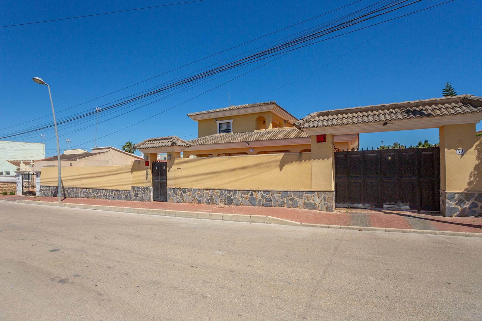 Villa en venta en Torrevieja