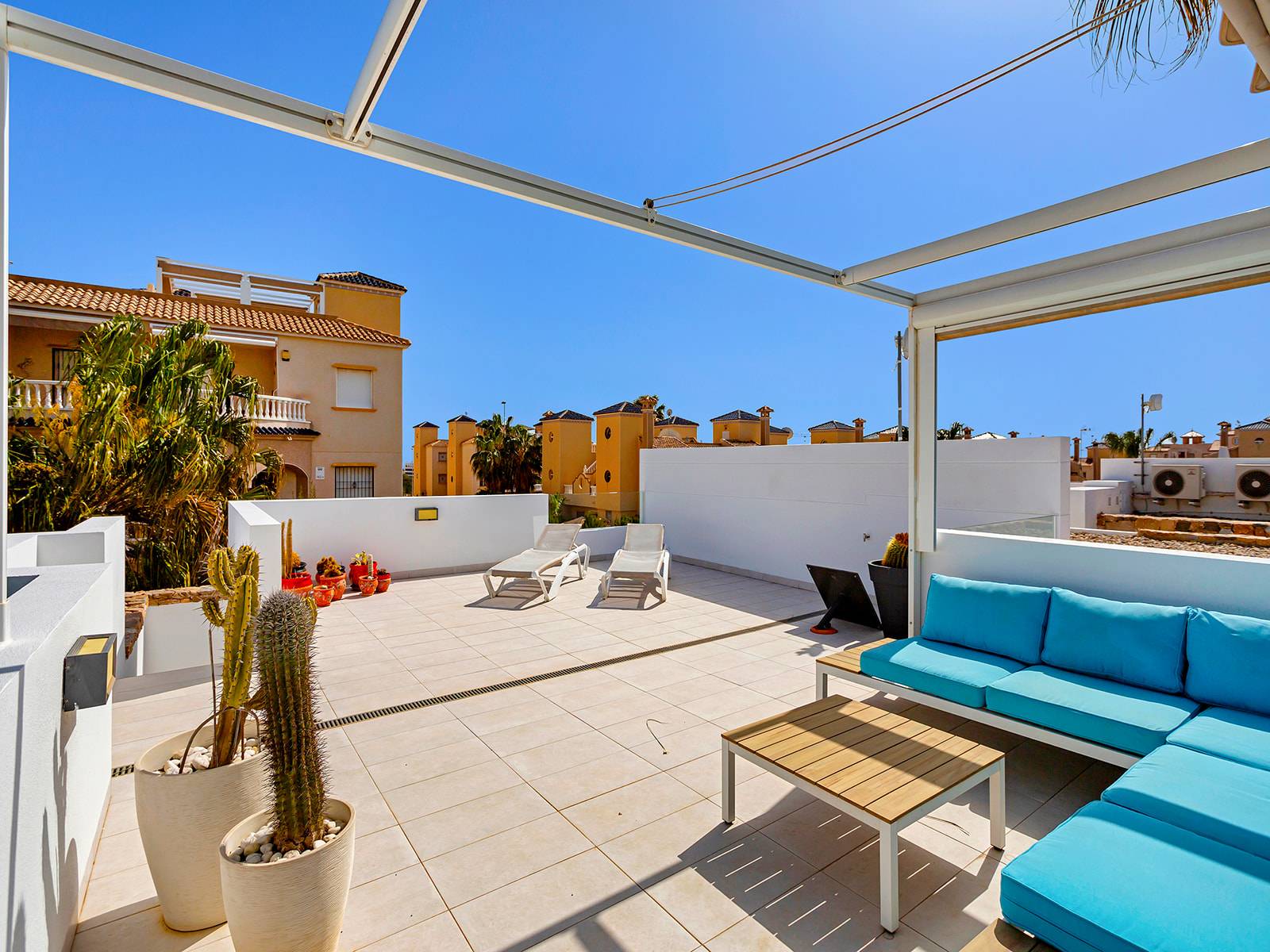 Villa en venta en Orihuela Costa