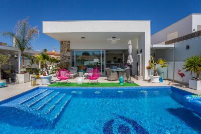 Villa for sale in Torrevieja