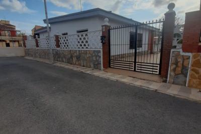 Chalet en venta en Torrevieja